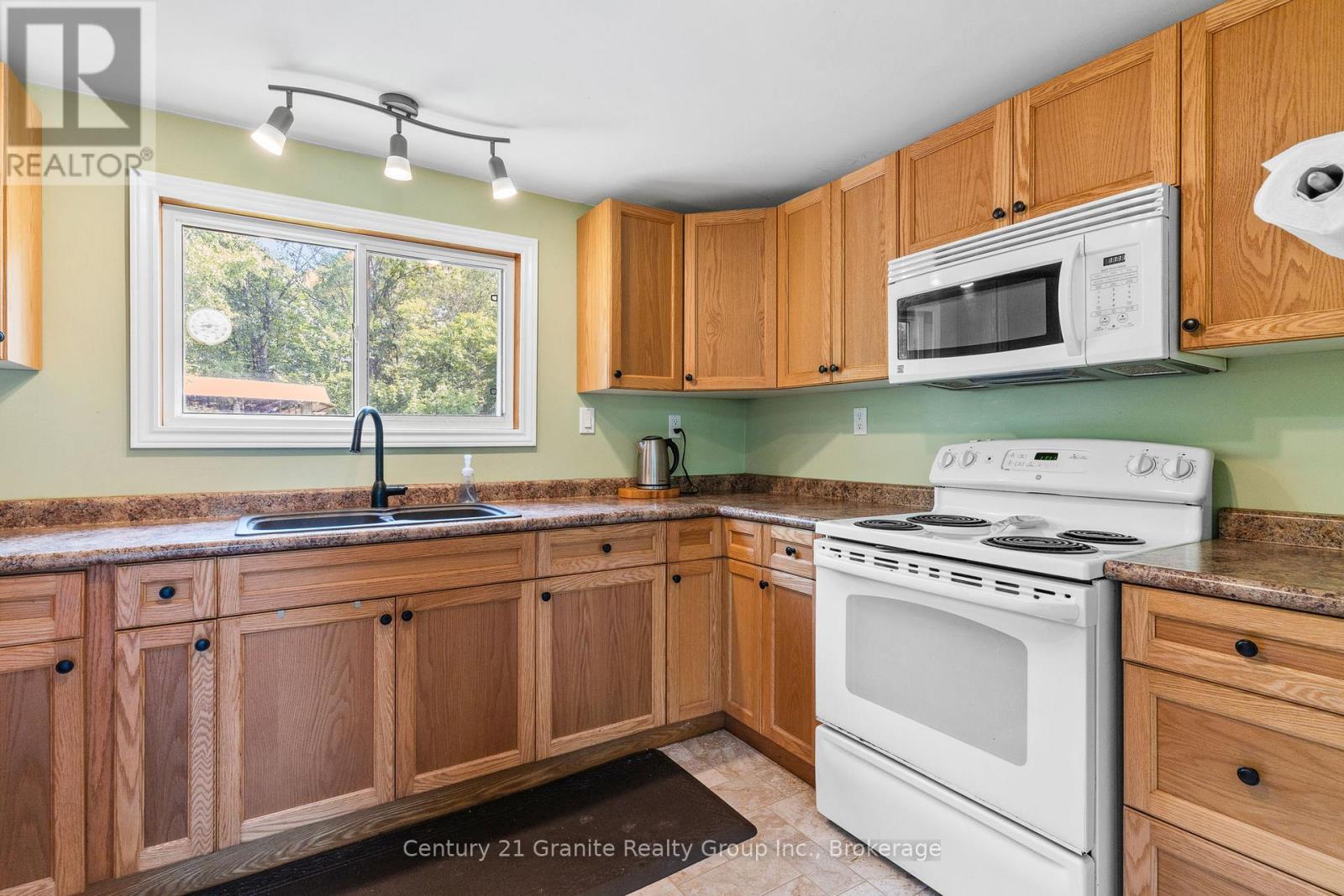 Photo 11 of 23 A East Bear Lake Road, Mcmurrich Monteith ON