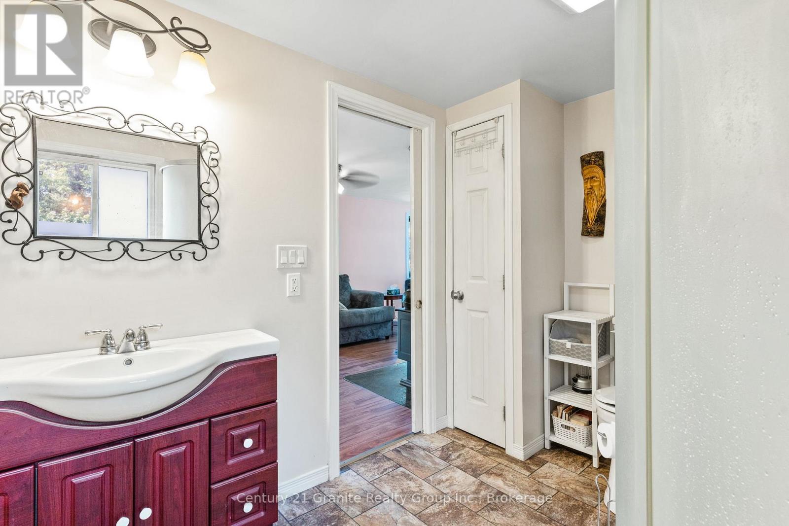 Photo 16 of 23 A East Bear Lake Road, Mcmurrich Monteith ON