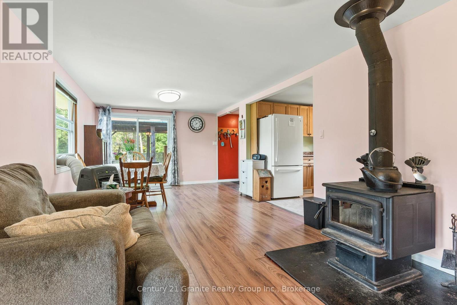 Photo 9 of 23 A East Bear Lake Road, Mcmurrich Monteith ON