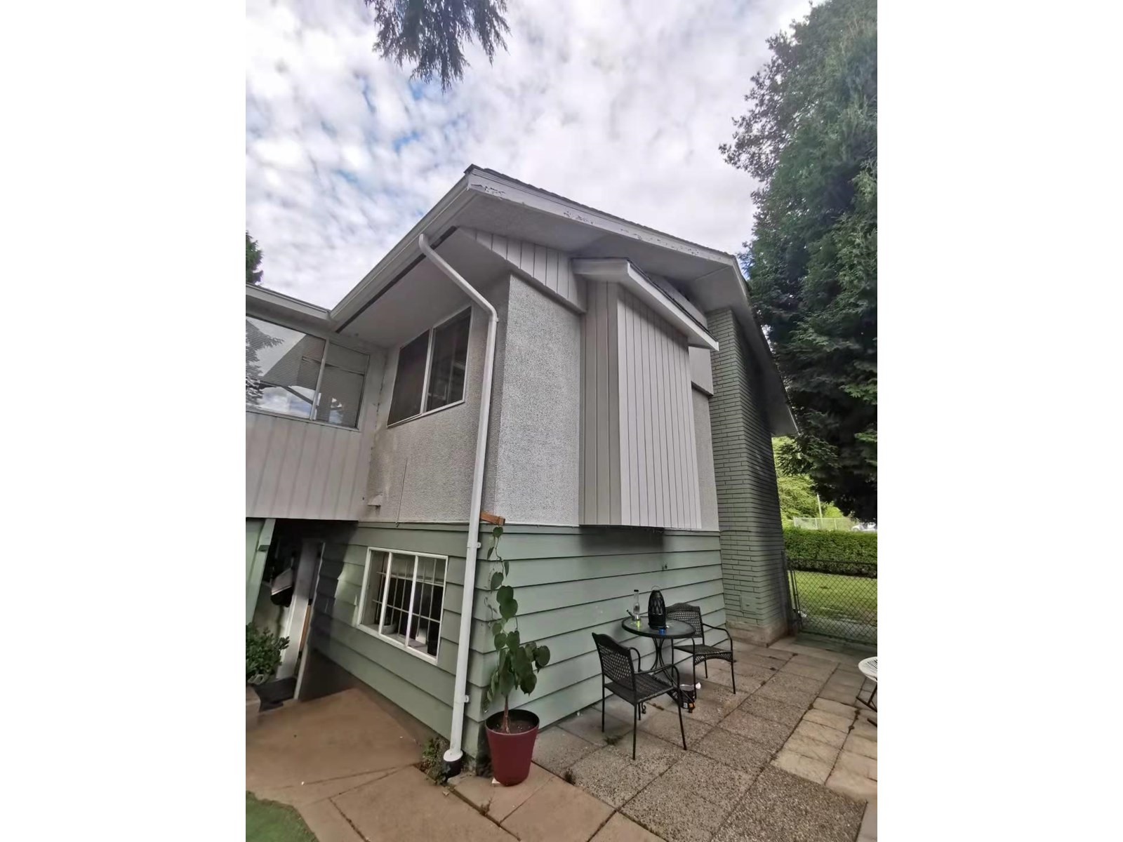 Photo 14 of 9493 140 Street, Surrey BC