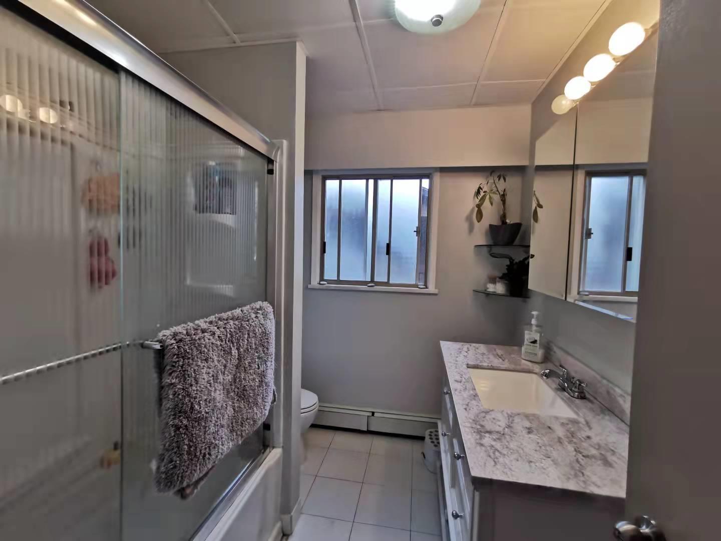 Photo 20 of 9493 140 Street, Surrey BC