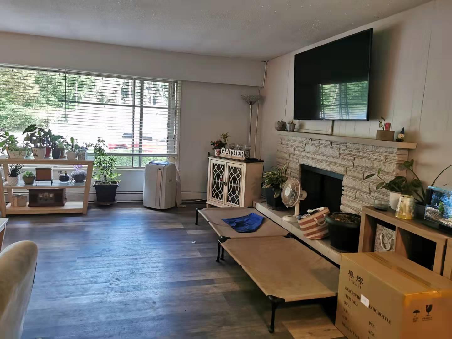 Photo 10 of 9493 140 Street, Surrey BC