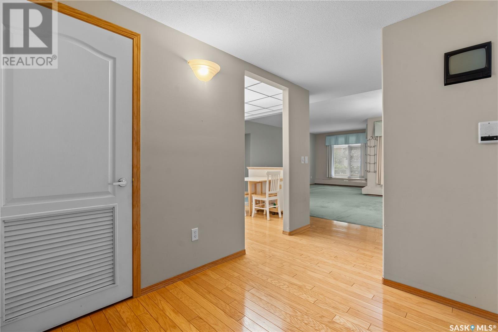 Photo 1 of 110 2333 Scarth Street, Regina SK