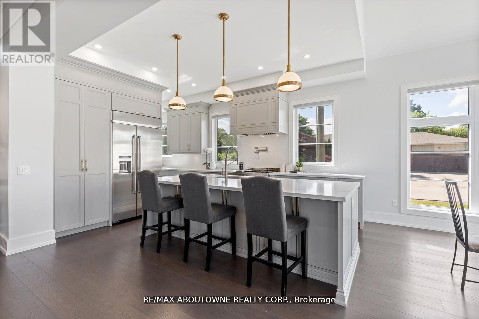Photo 33 of 265 Woodale Avenue, Oakville ON