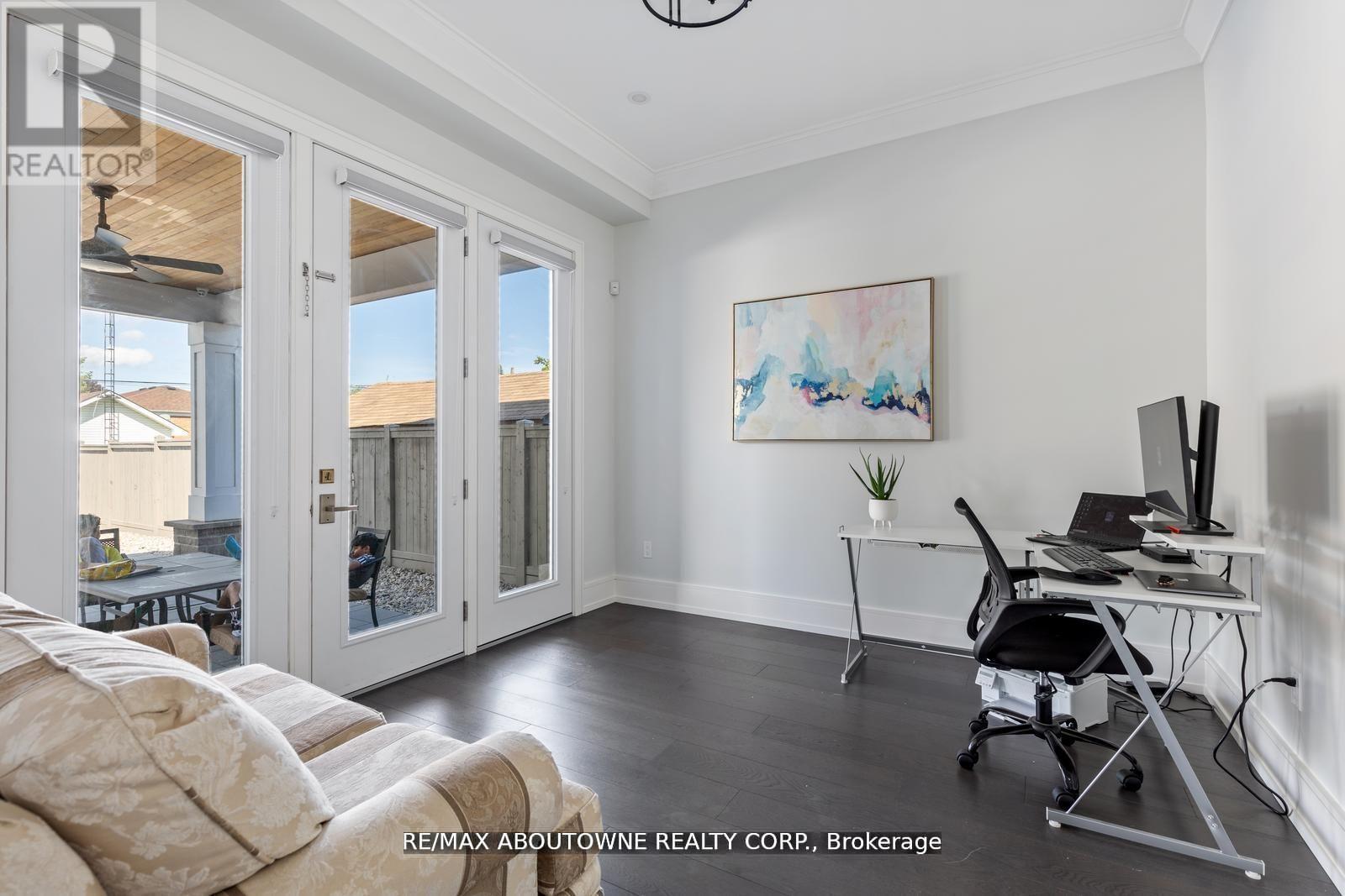 Photo 36 of 265 Woodale Avenue, Oakville ON