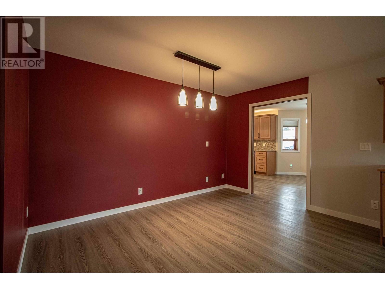  303 Roy Avenue, Penticton