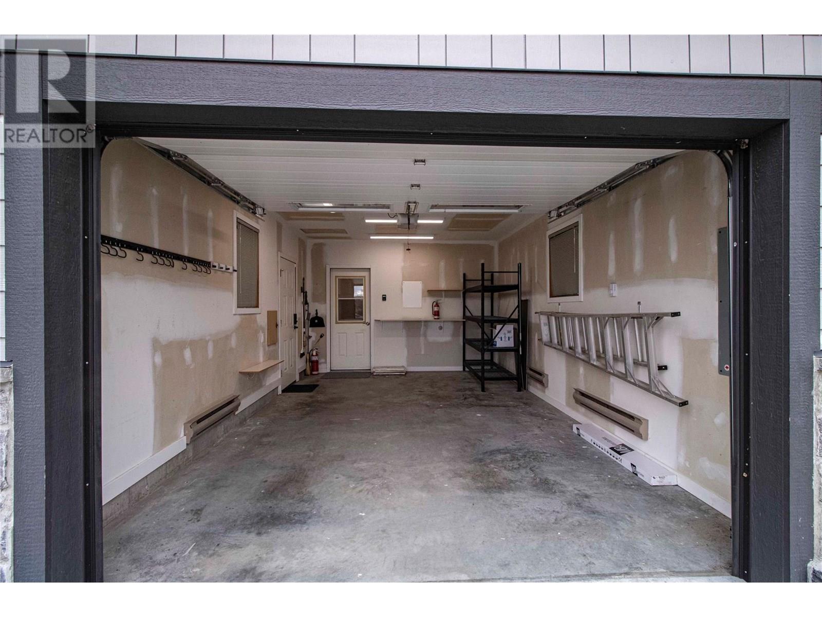  303 Roy Avenue, Penticton