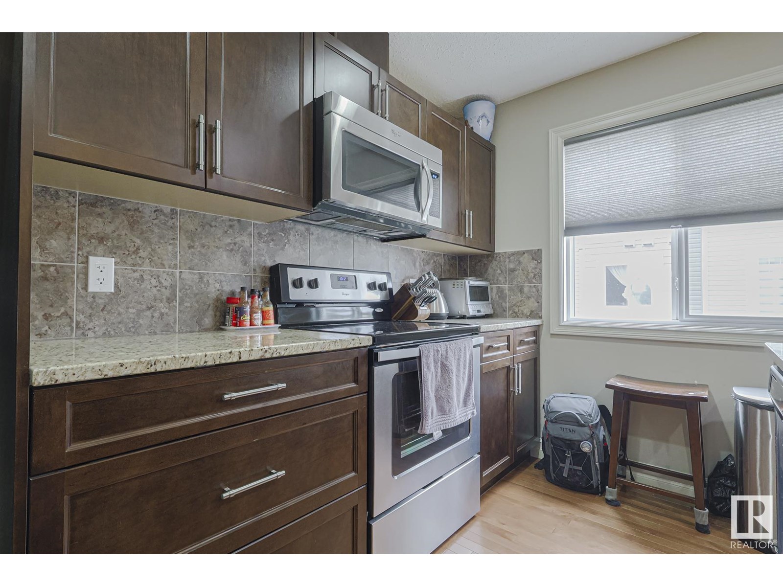 Photo 12 of 43 14621 121 St Nw, Edmonton AB