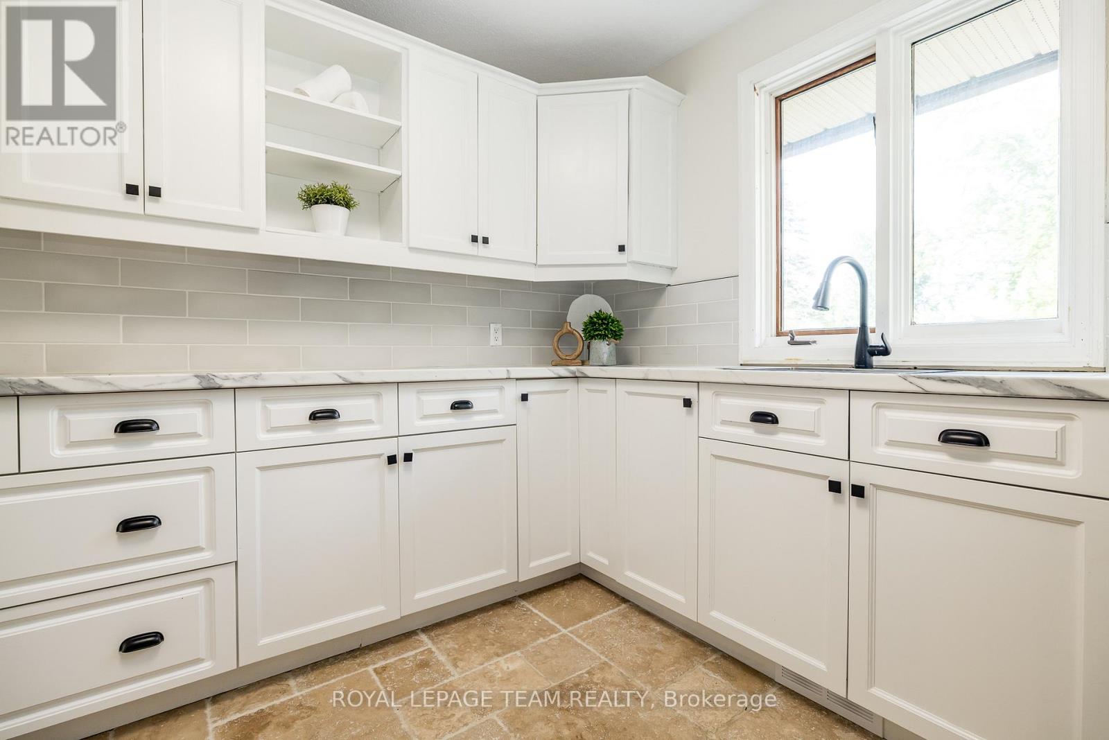 Photo 19 of 1216 A River Road, Ottawa ON