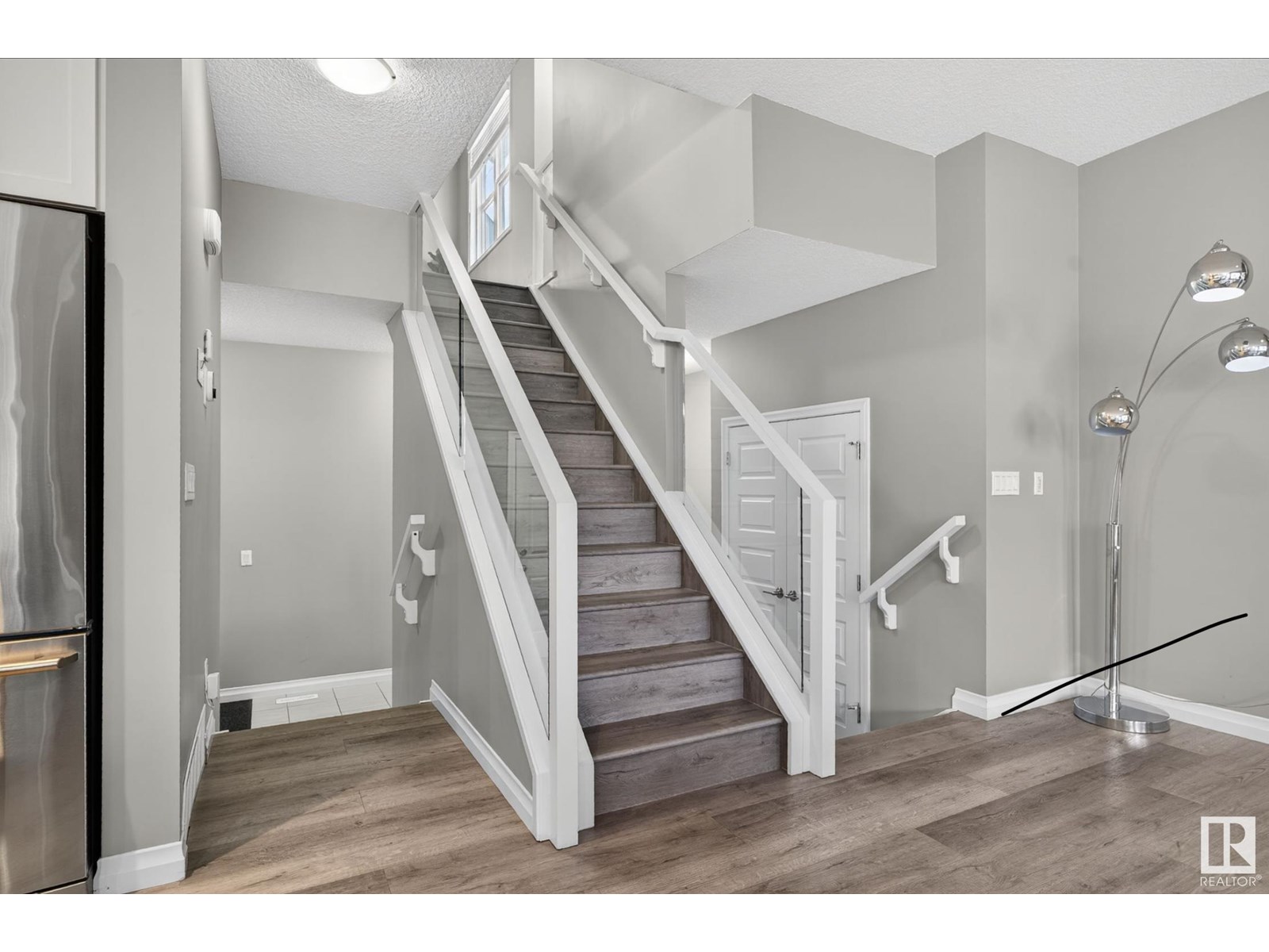 Photo 12 of 5504 Allbright Sq Sw, Edmonton AB