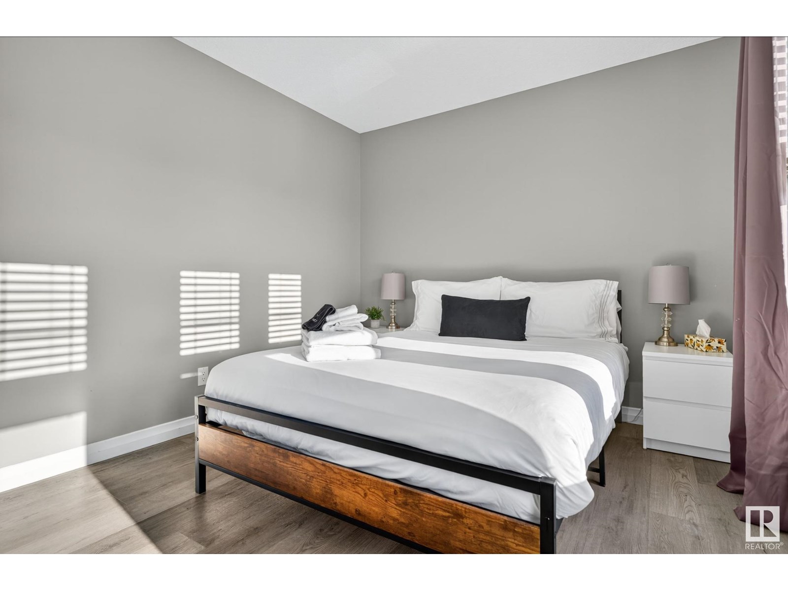 Photo 31 of 5504 Allbright Sq Sw, Edmonton AB