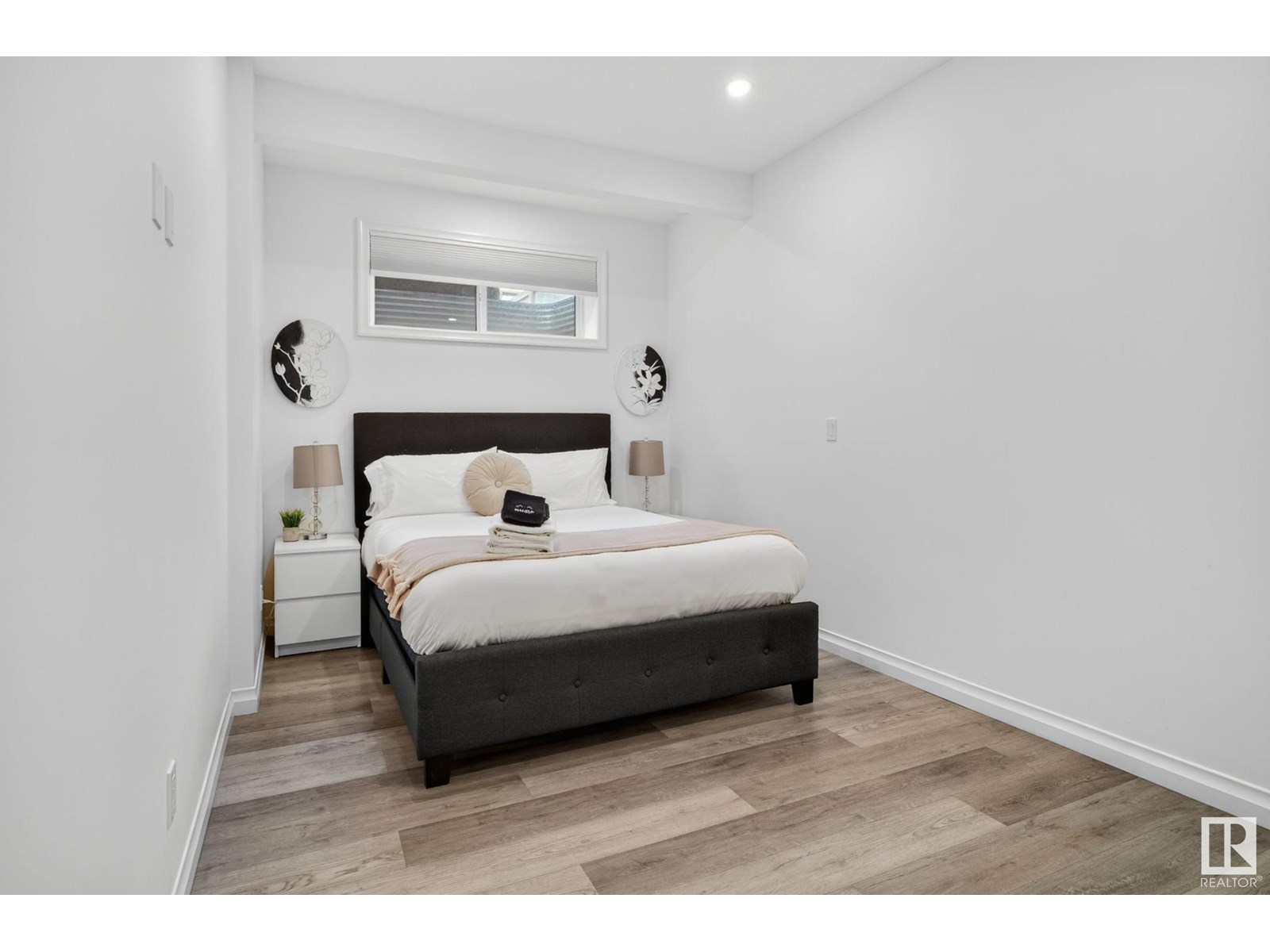 Photo 34 of 5504 Allbright Sq Sw, Edmonton AB