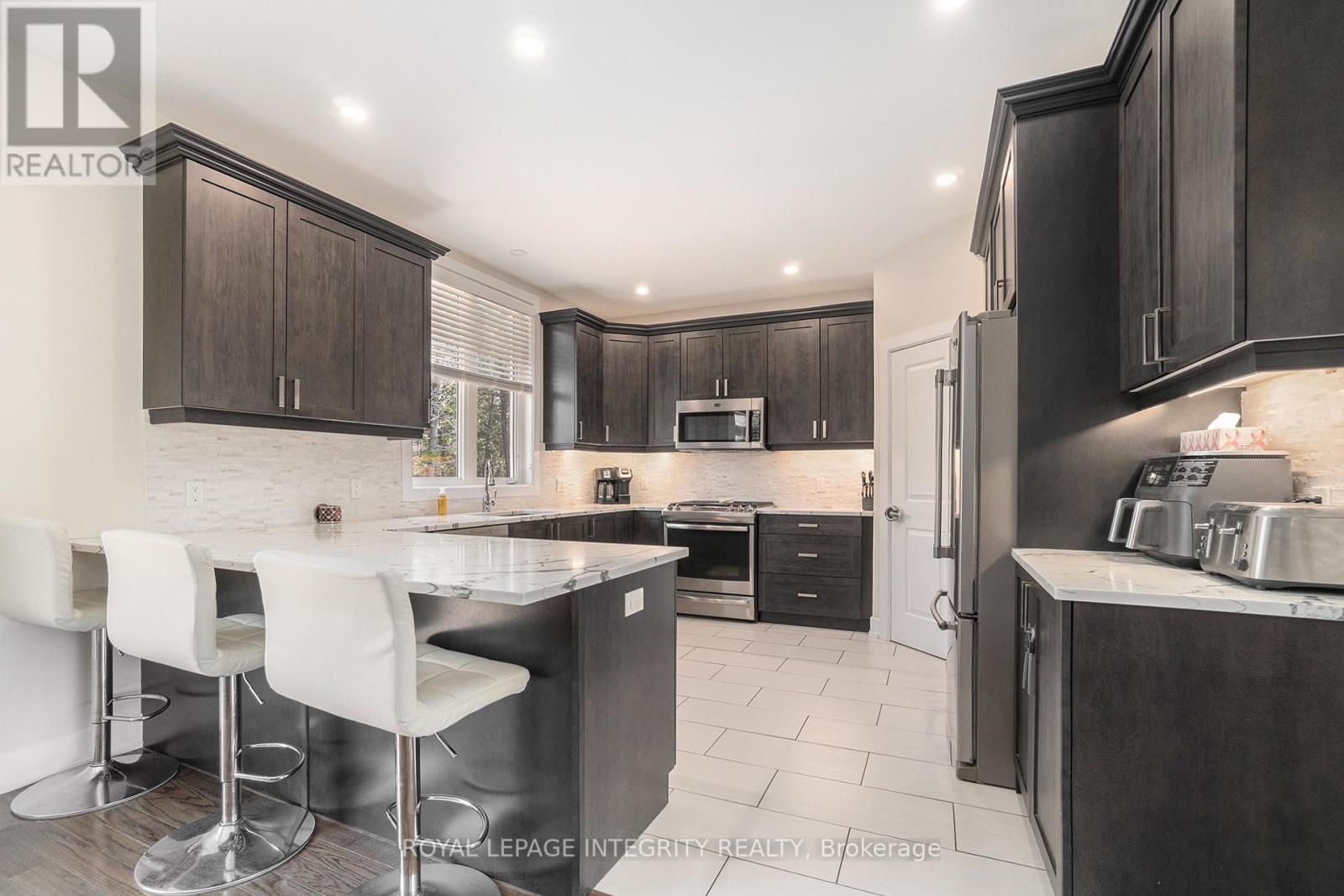 Photo 37 of 922 Leslie Crain Drive, Drummond North Elmsley ON