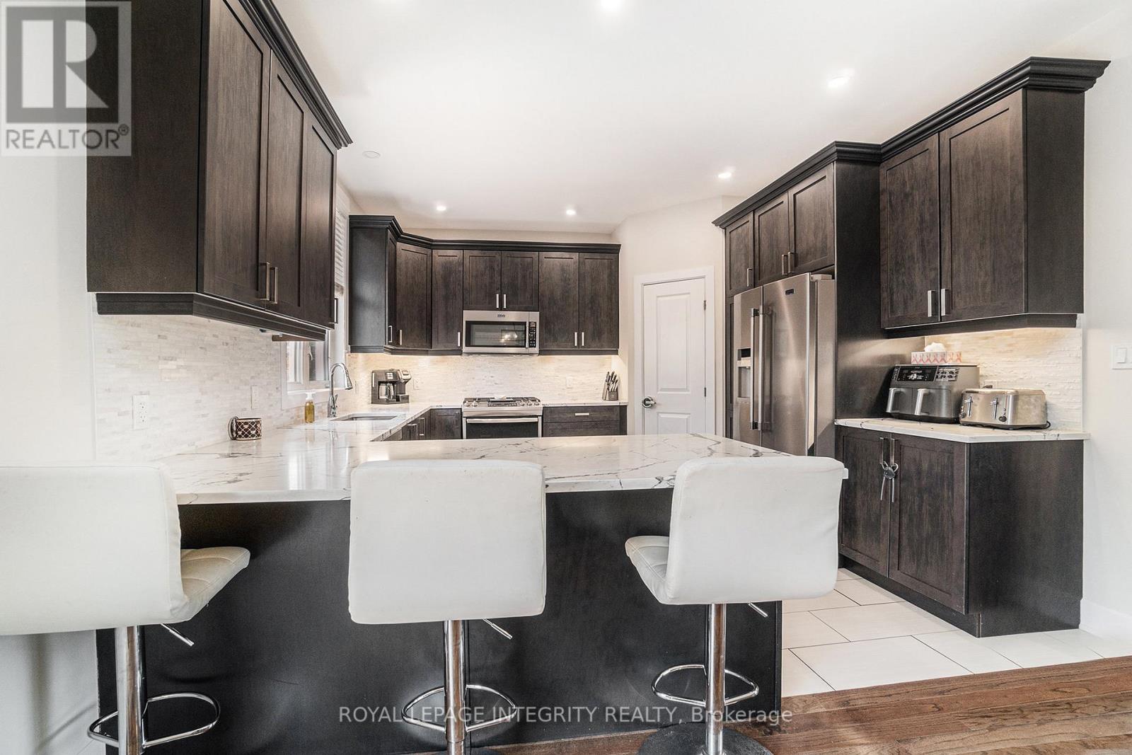 Photo 3 of 922 Leslie Crain Drive, Drummond North Elmsley ON