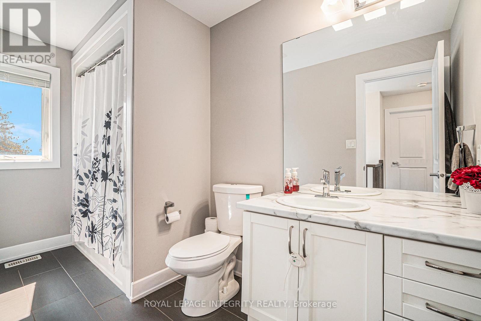 Photo 25 of 922 Leslie Crain Drive, Drummond North Elmsley ON