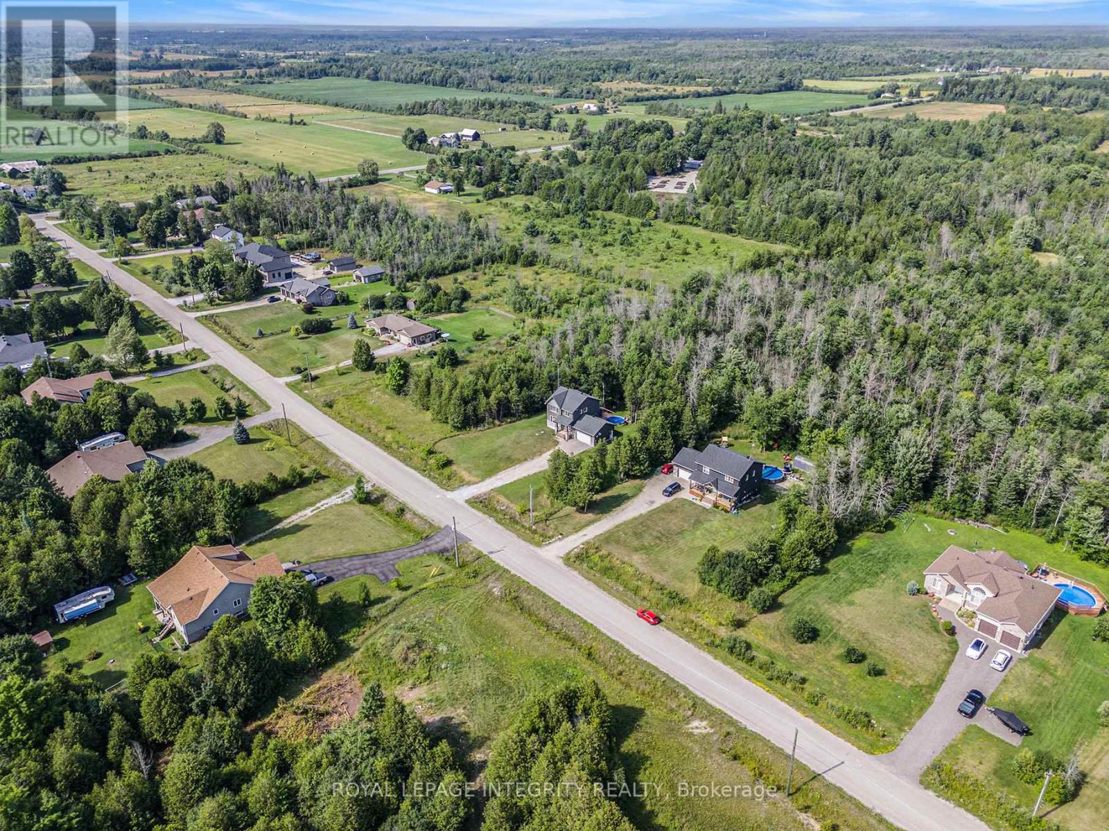 Photo 34 of 922 Leslie Crain Drive, Drummond North Elmsley ON