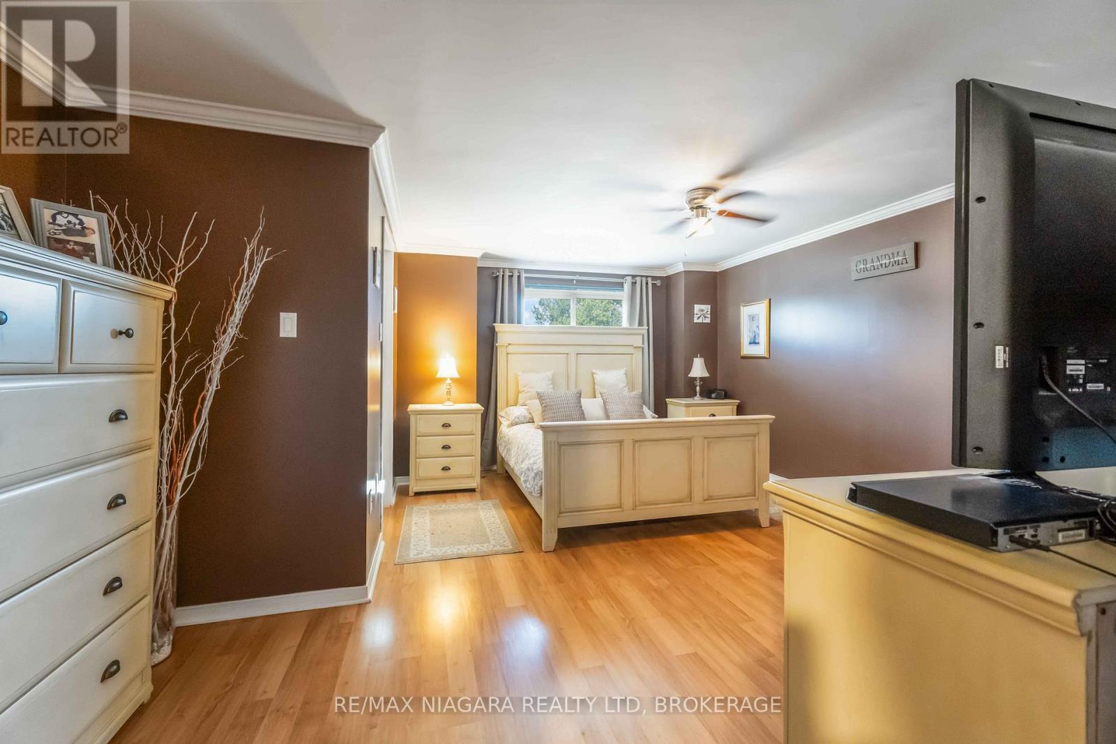 Photo 8 of 3 125 Woodlawn Road, Welland ON