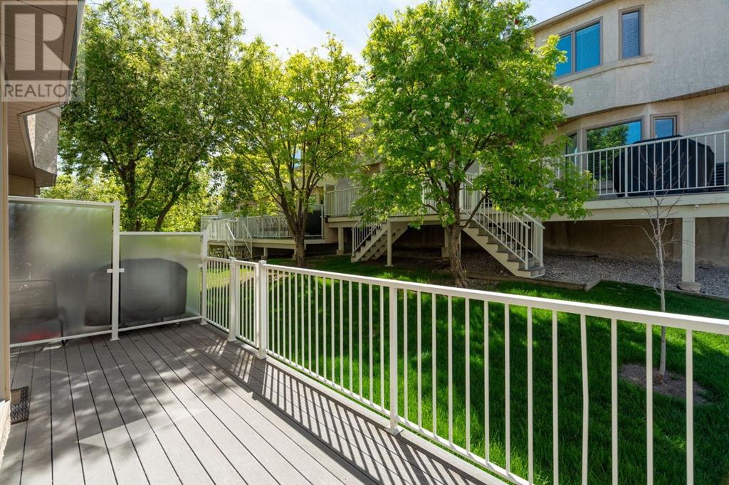 Single Family House for Sale in  Christie Park Mews SW Christie Park Calgary 