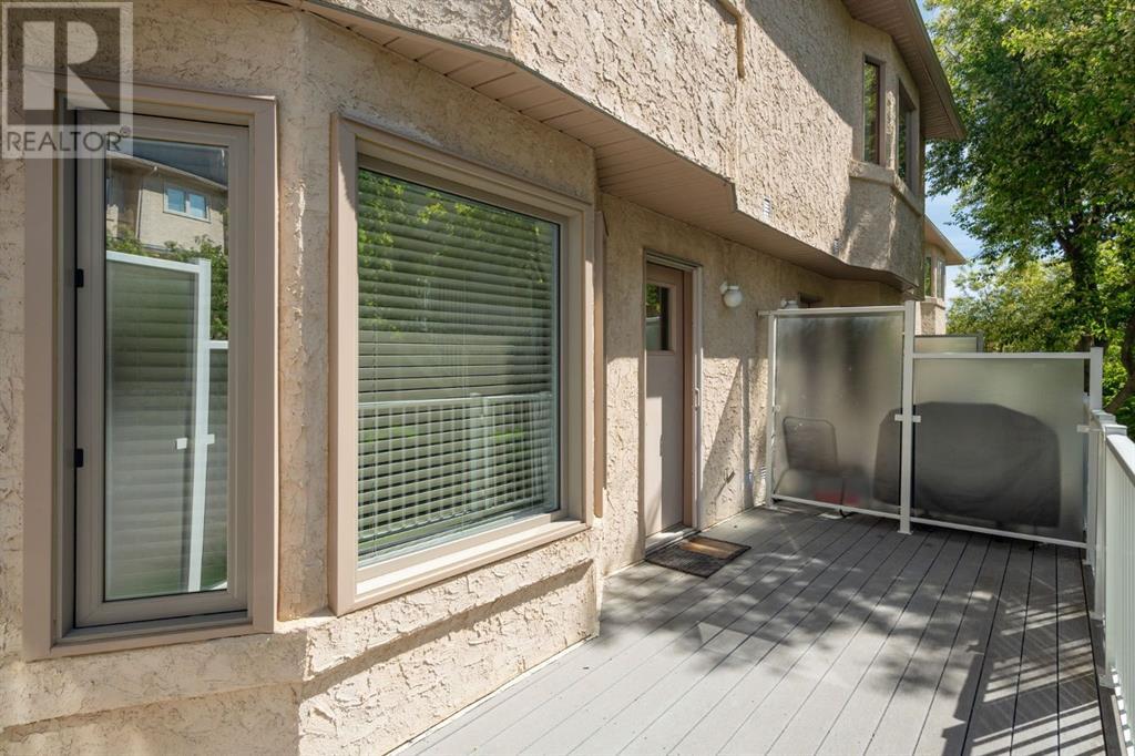 Single Family House for Sale in  Christie Park Mews SW Christie Park Calgary 