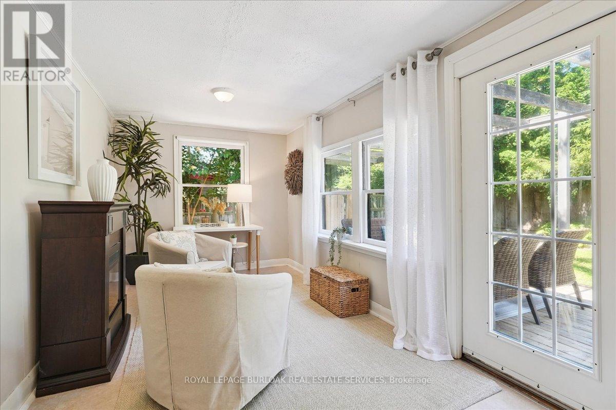 Photo 13 of 1403 Birch Avenue, Burlington ON