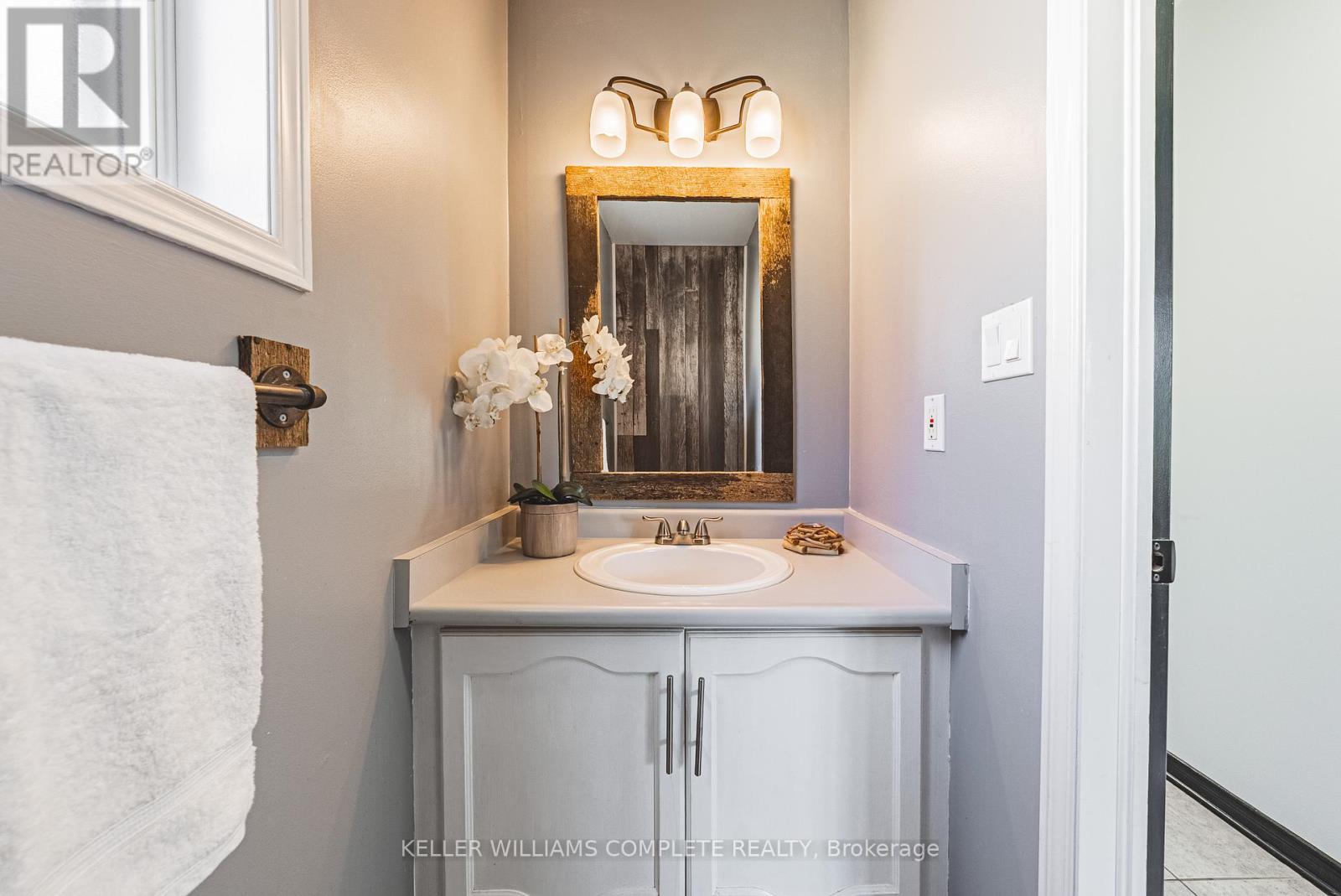 Photo 19 of 4492 Weltman Way, Lincoln ON