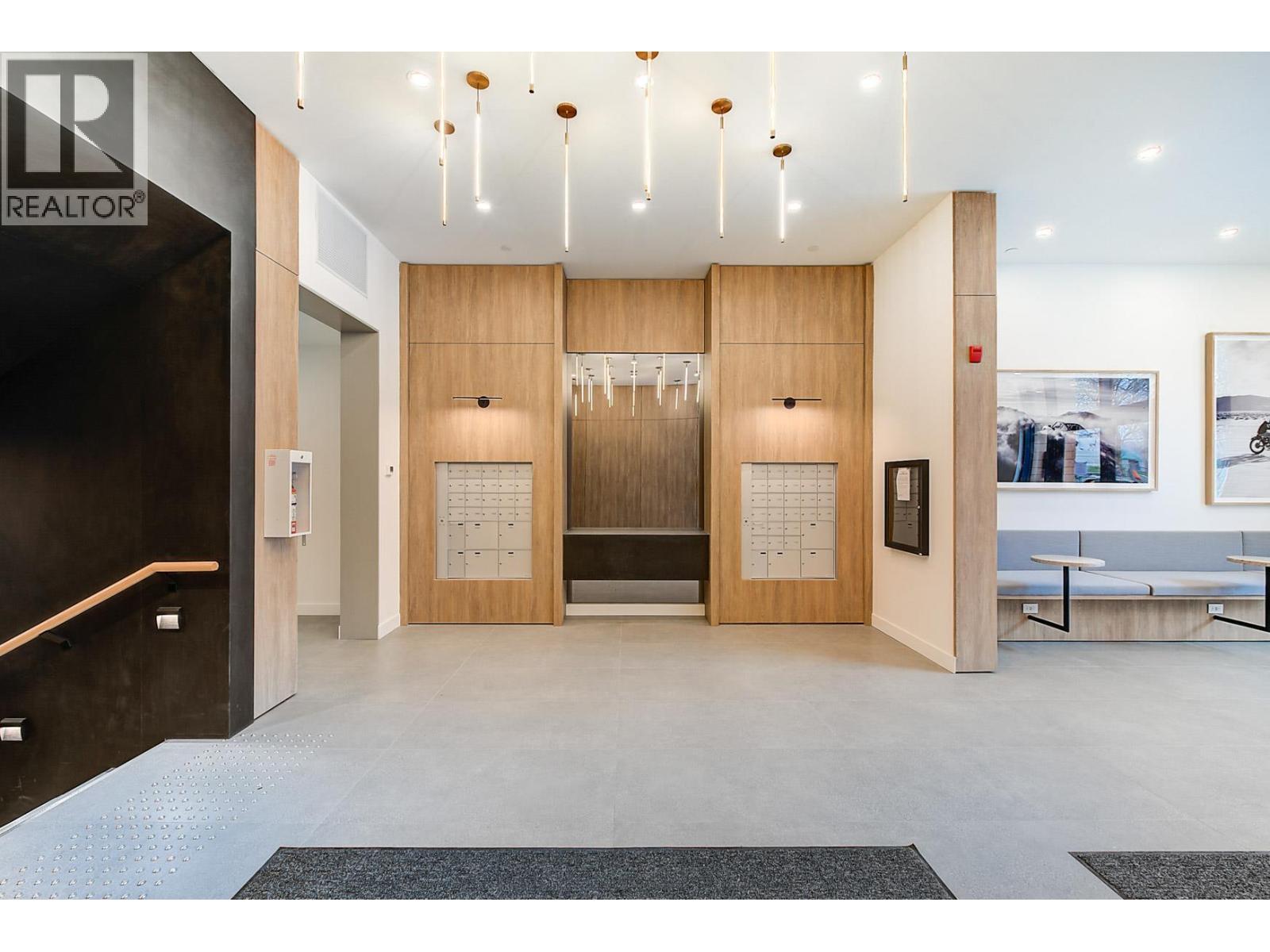 507 3409 Lakeshore Road, Kelowna