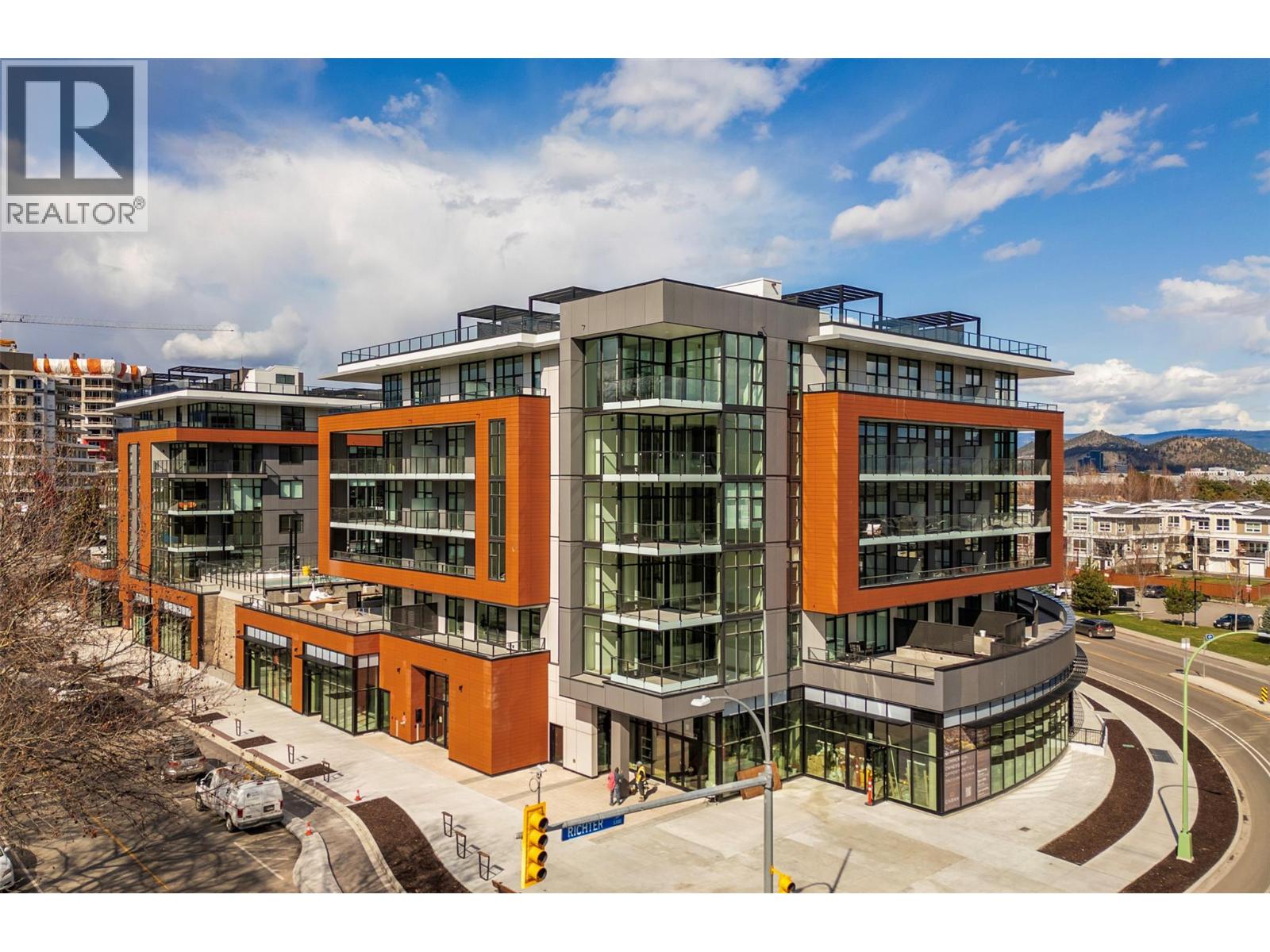 507 3409 Lakeshore Road, Kelowna