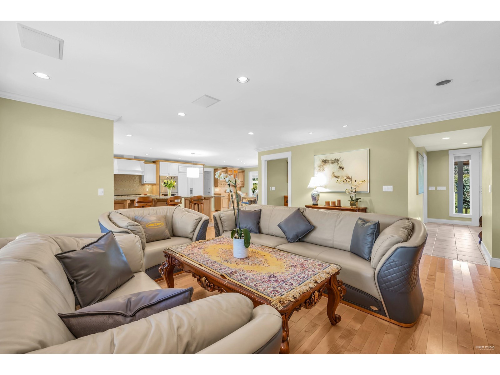 Photo 10 of 17377 28 A Avenue, Surrey BC