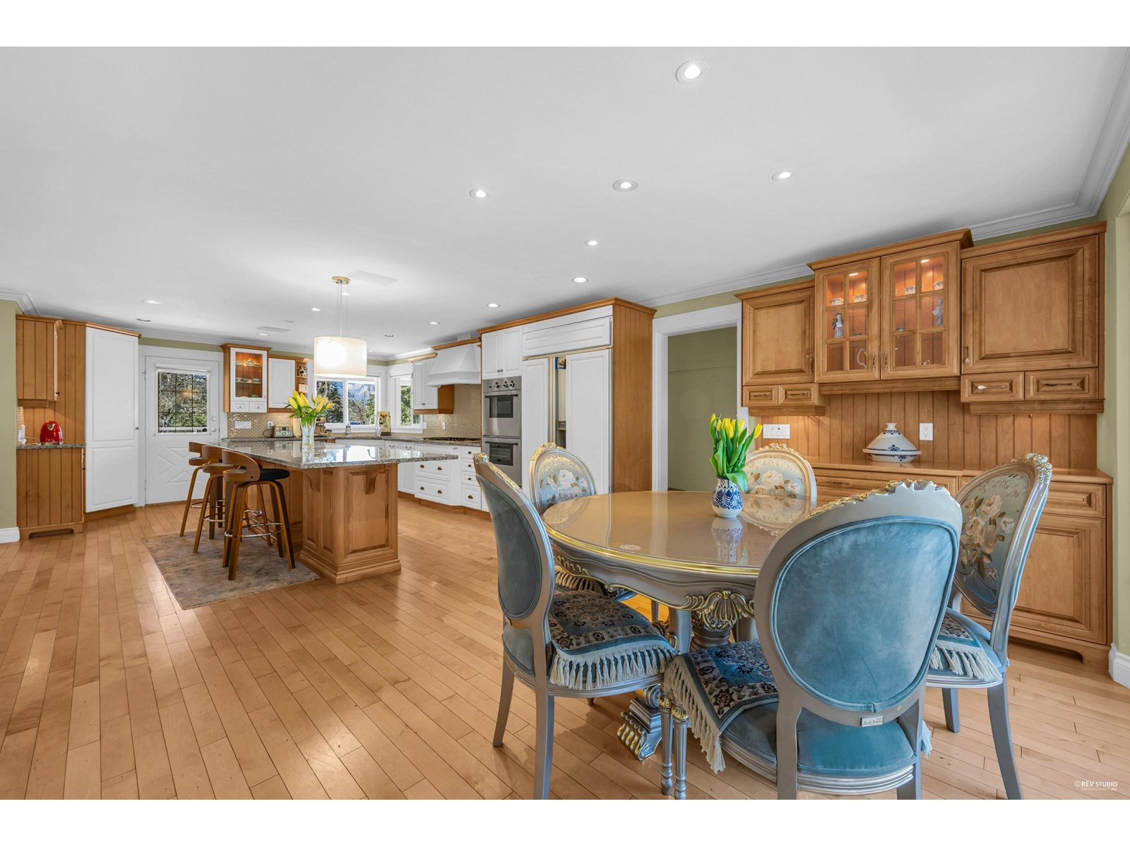 Photo 11 of 17377 28 A Avenue, Surrey BC