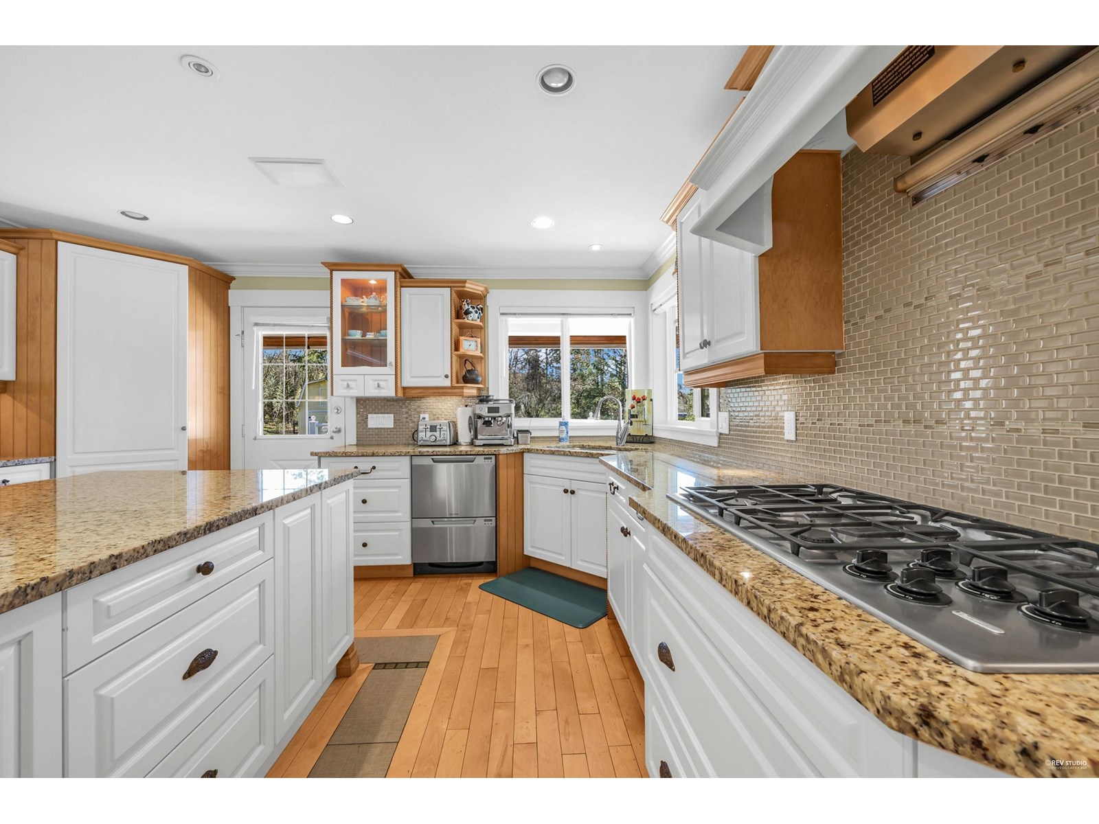 Photo 17 of 17377 28 A Avenue, Surrey BC