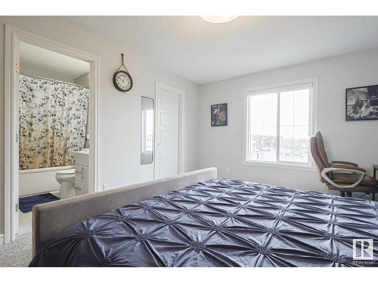 Photo 24 of 5020 22 Av Sw, Edmonton AB