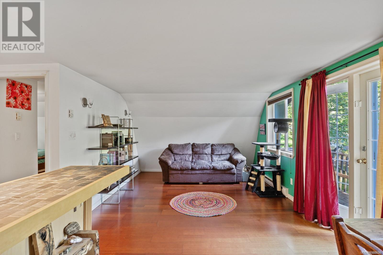 1100 Mount Rd, Hornby Island