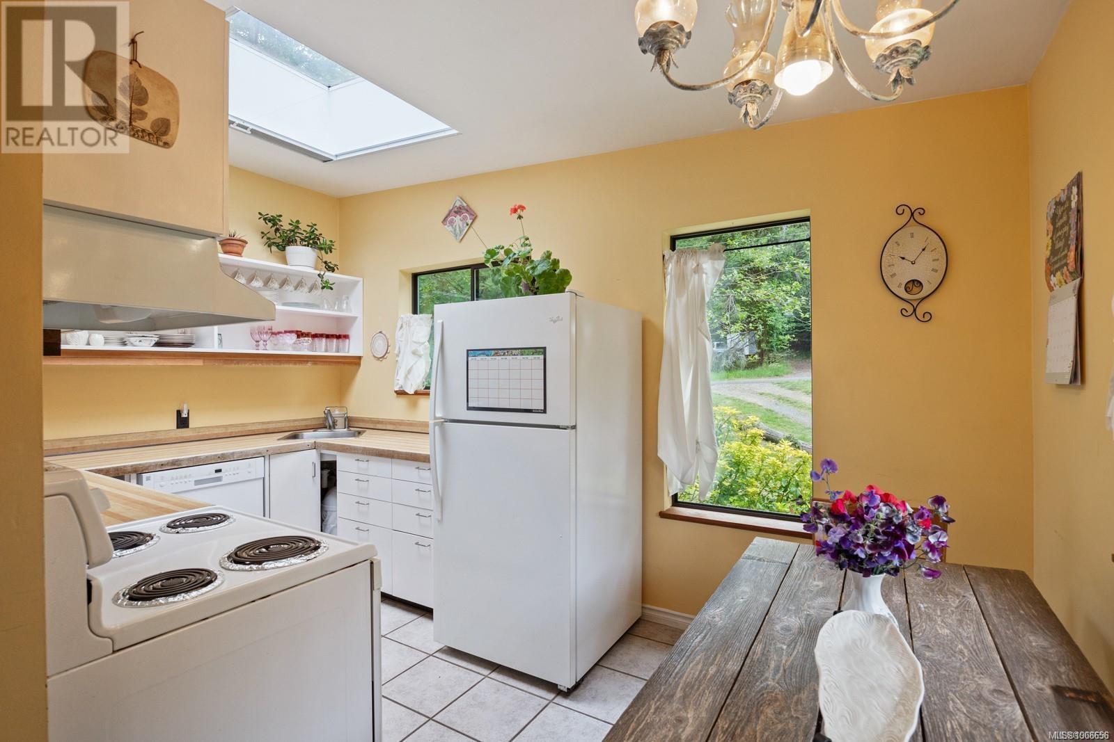 1100 Mount Rd, Hornby Island