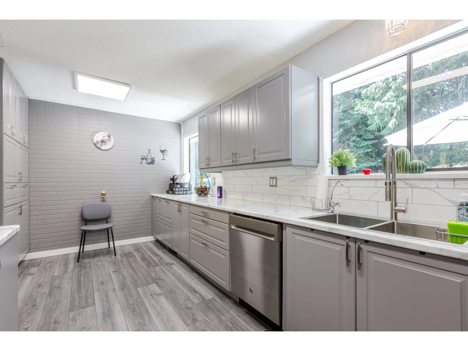 Photo 14 of 4083 206 A Street, Langley BC