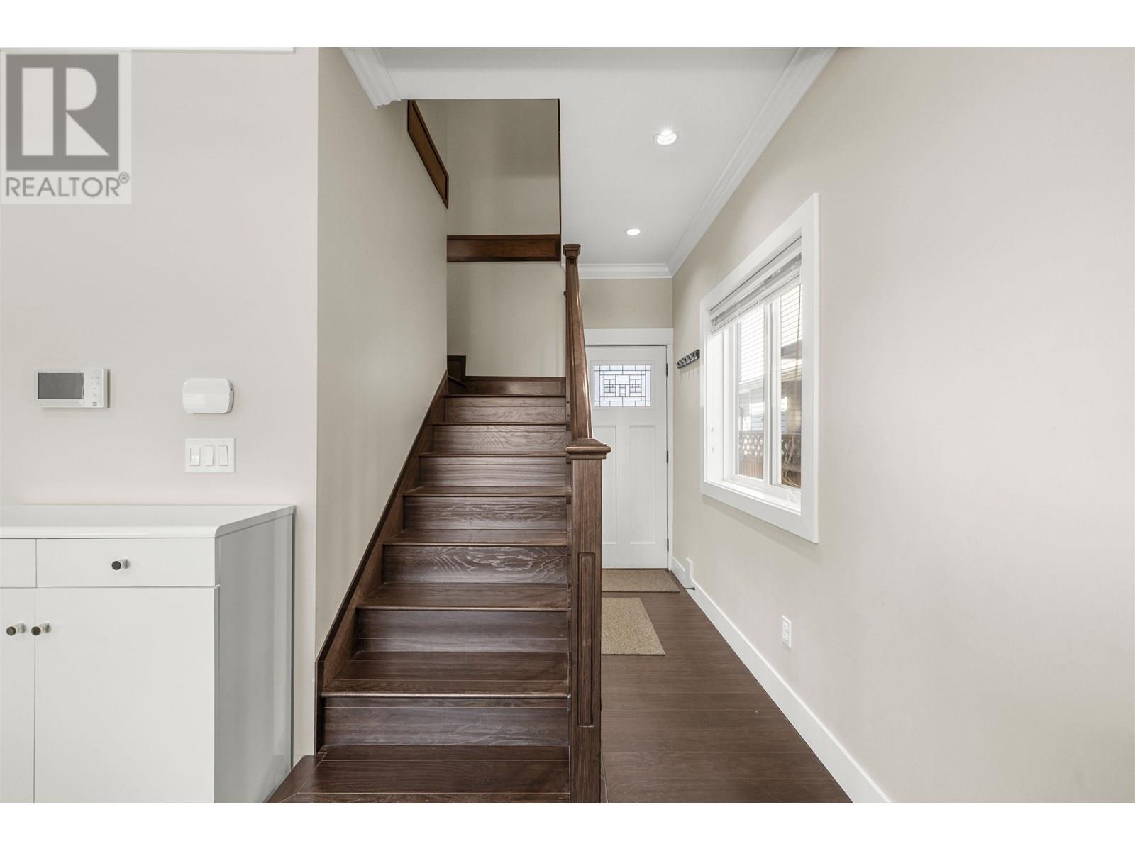 Photo 8 of 2 4685 Canada Way, Burnaby BC