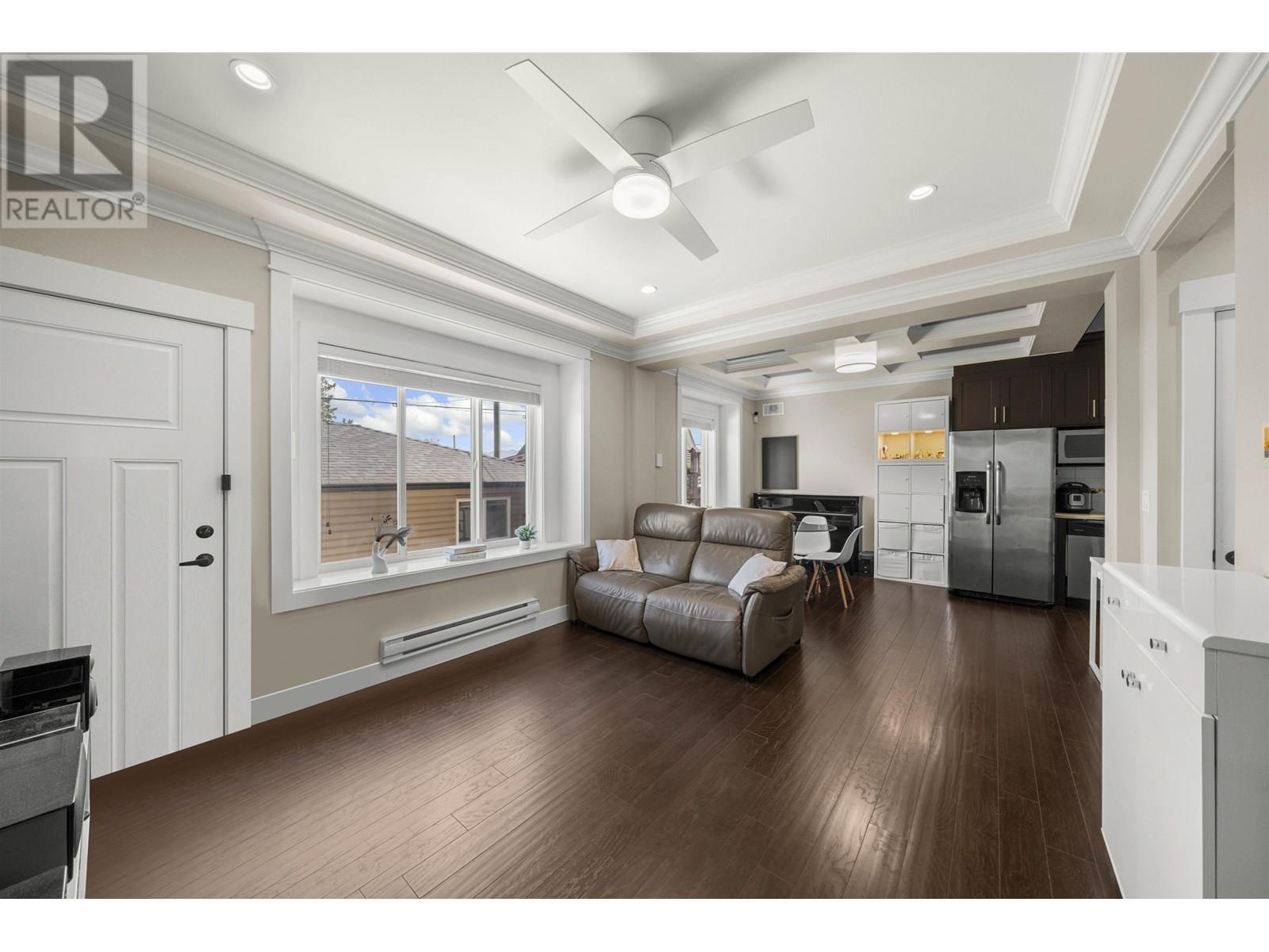 Photo 17 of 2 4685 Canada Way, Burnaby BC