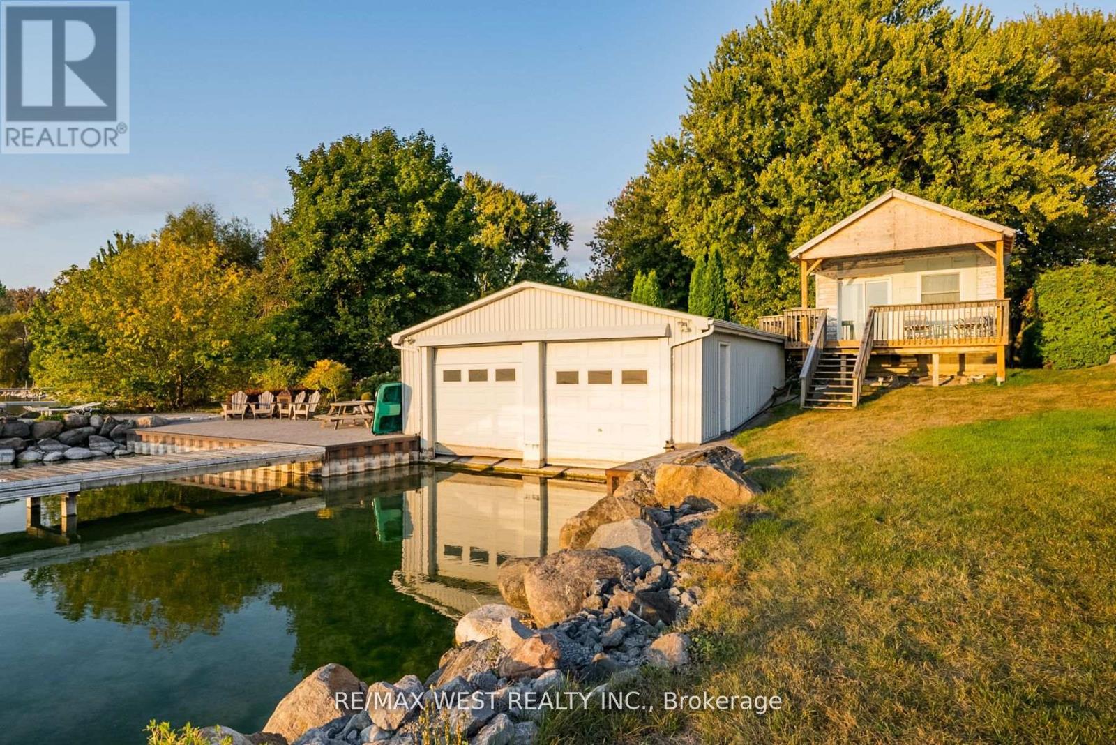 Photo 21 of 1668 Lakeshore Drive, Ramara ON