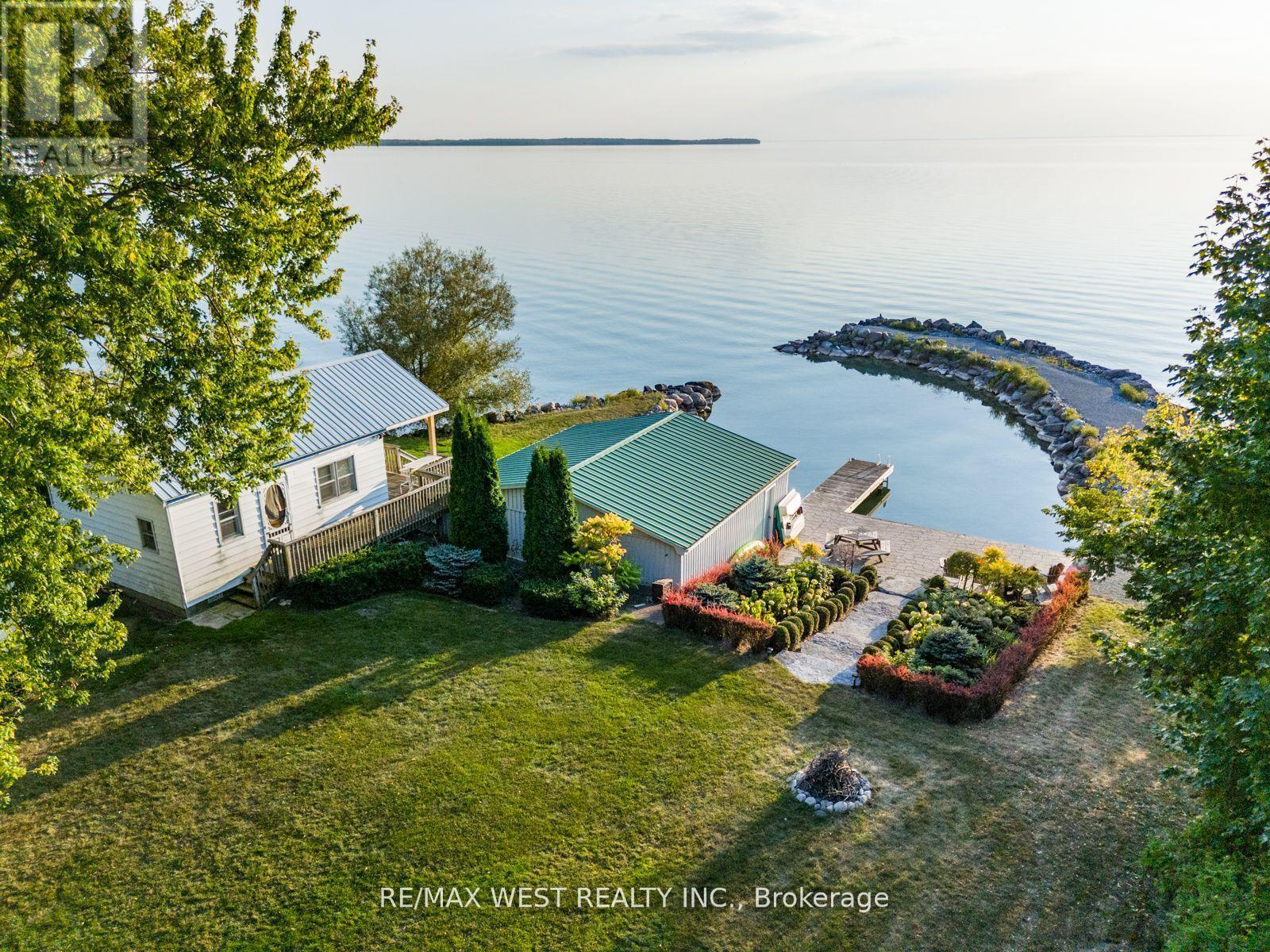 Photo 3 of 1668 Lakeshore Drive, Ramara ON