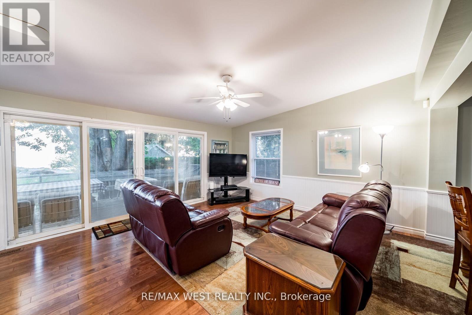Photo 7 of 1668 Lakeshore Drive, Ramara ON