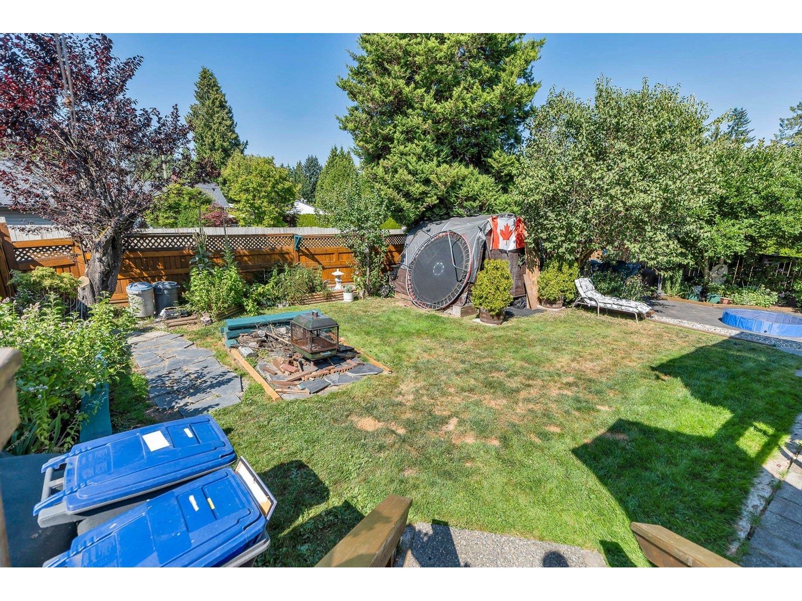 Photo 4 of 15157 108 Avenue, Surrey BC