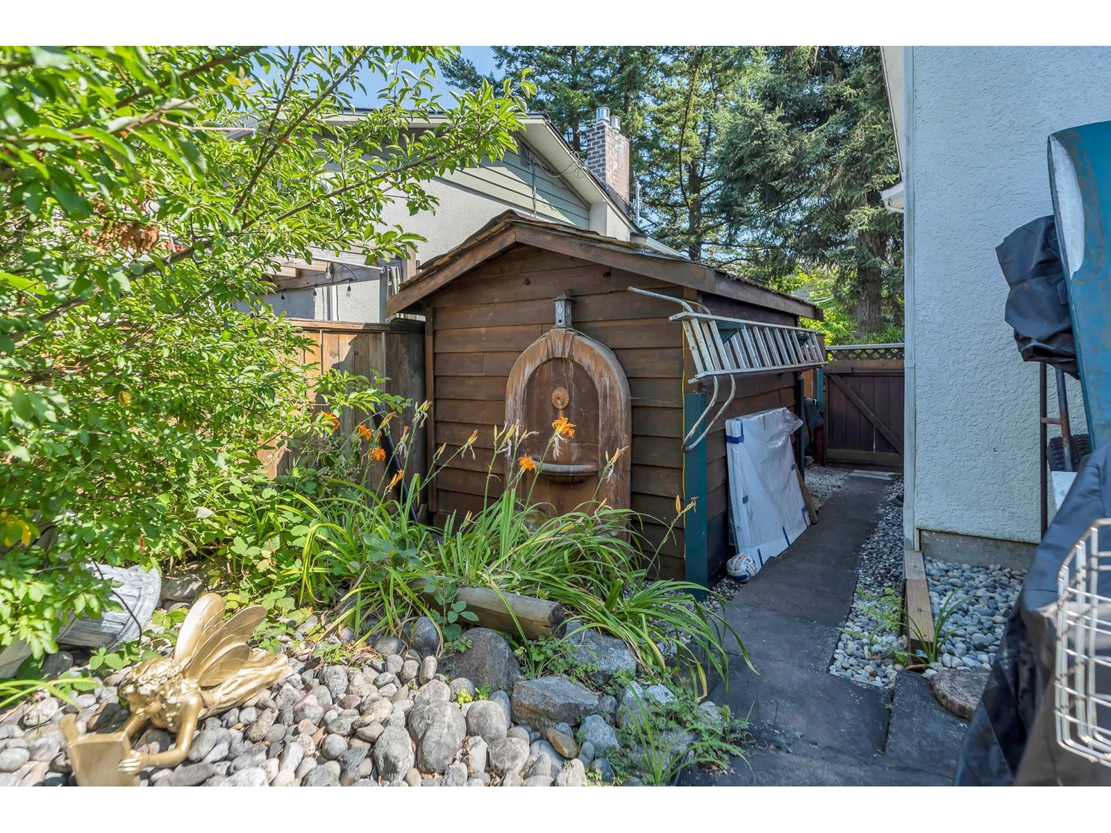 Photo 7 of 15157 108 Avenue, Surrey BC