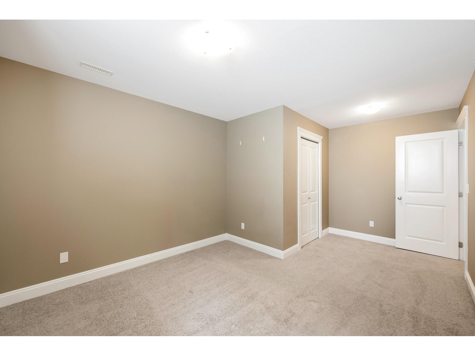 Photo 30 of 20472 98 A Avenue, Langley BC