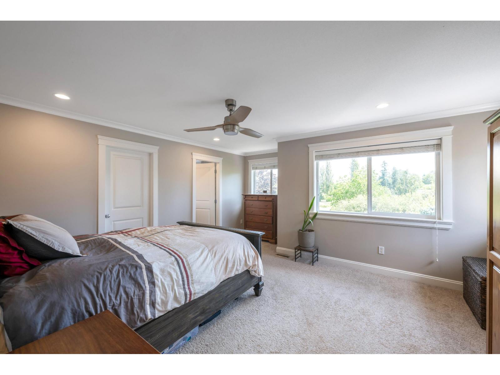 Photo 18 of 20472 98 A Avenue, Langley BC
