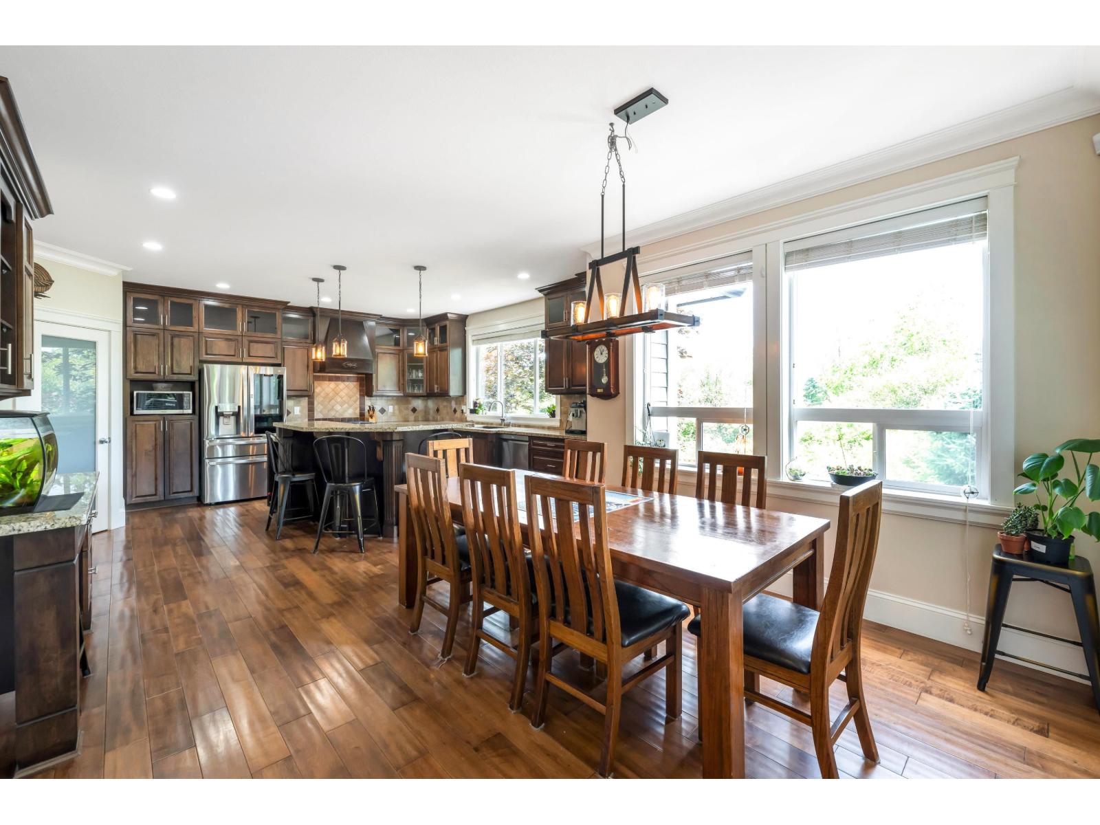 Photo 12 of 20472 98 A Avenue, Langley BC