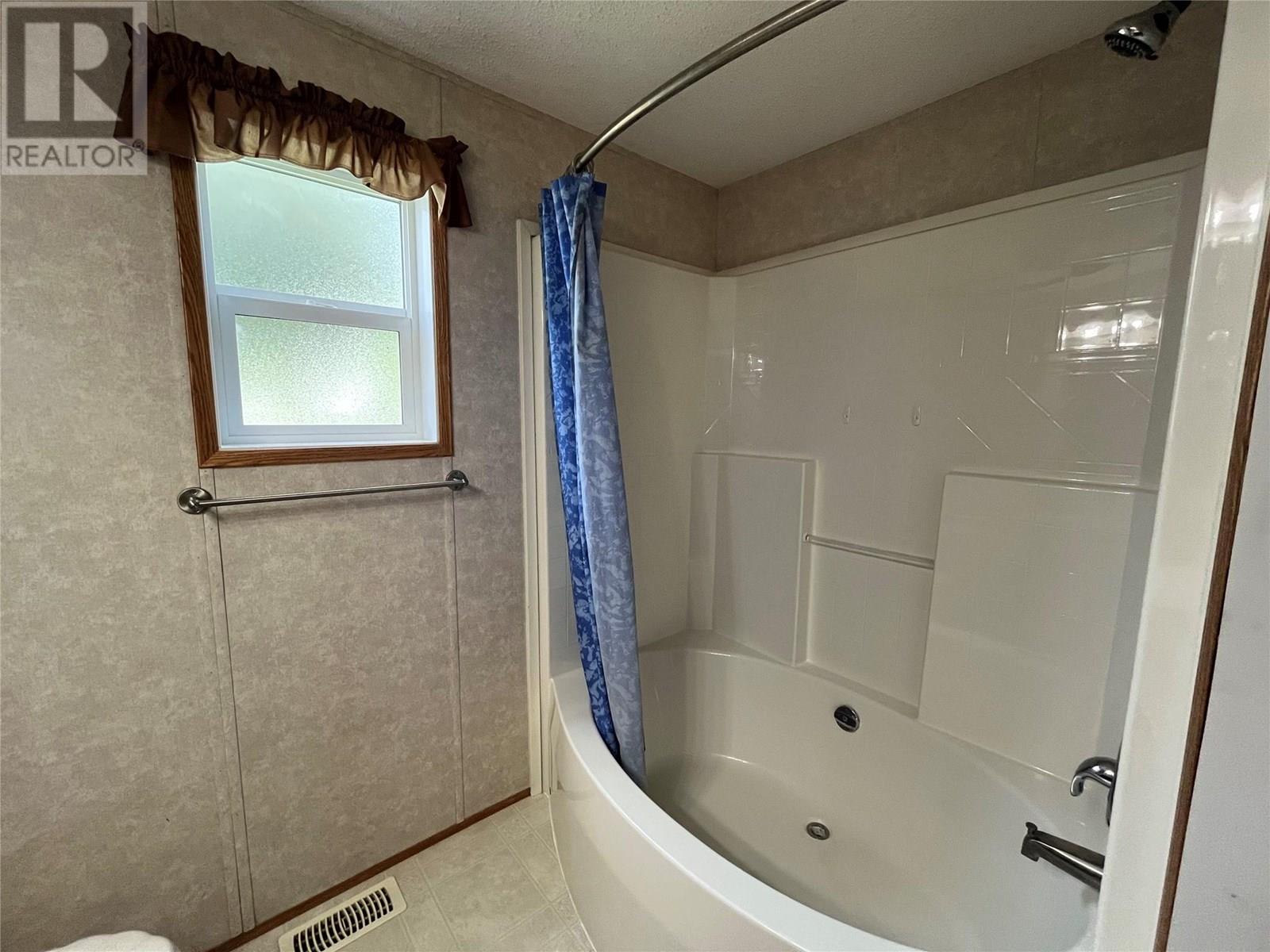 Photo 8 of 310 Humbert Street Unit 39, Revelstoke BC