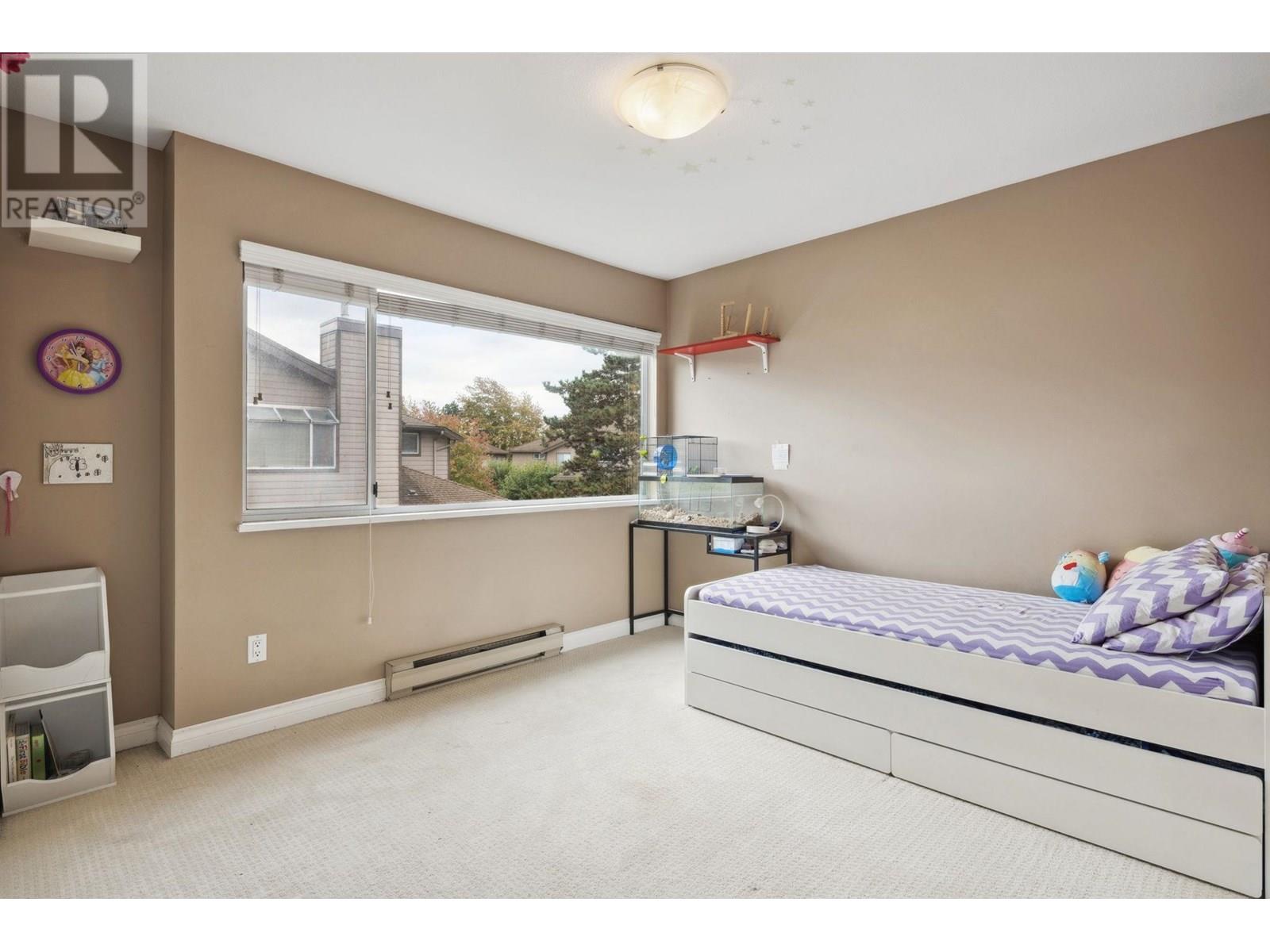 Photo 2 of 62 5380 Smith Drive, Richmond BC