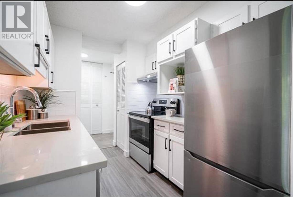 Photo 2 of 503 6455 Willingdon Avenue, Burnaby BC