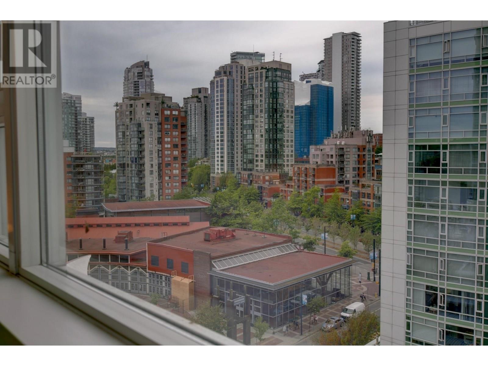 Photo 37 of 1205 1199 Marinaside Crescent, Vancouver BC