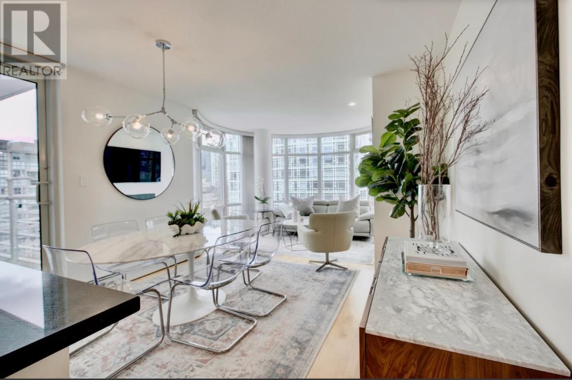 Photo 4 of 1205 1199 Marinaside Crescent, Vancouver BC