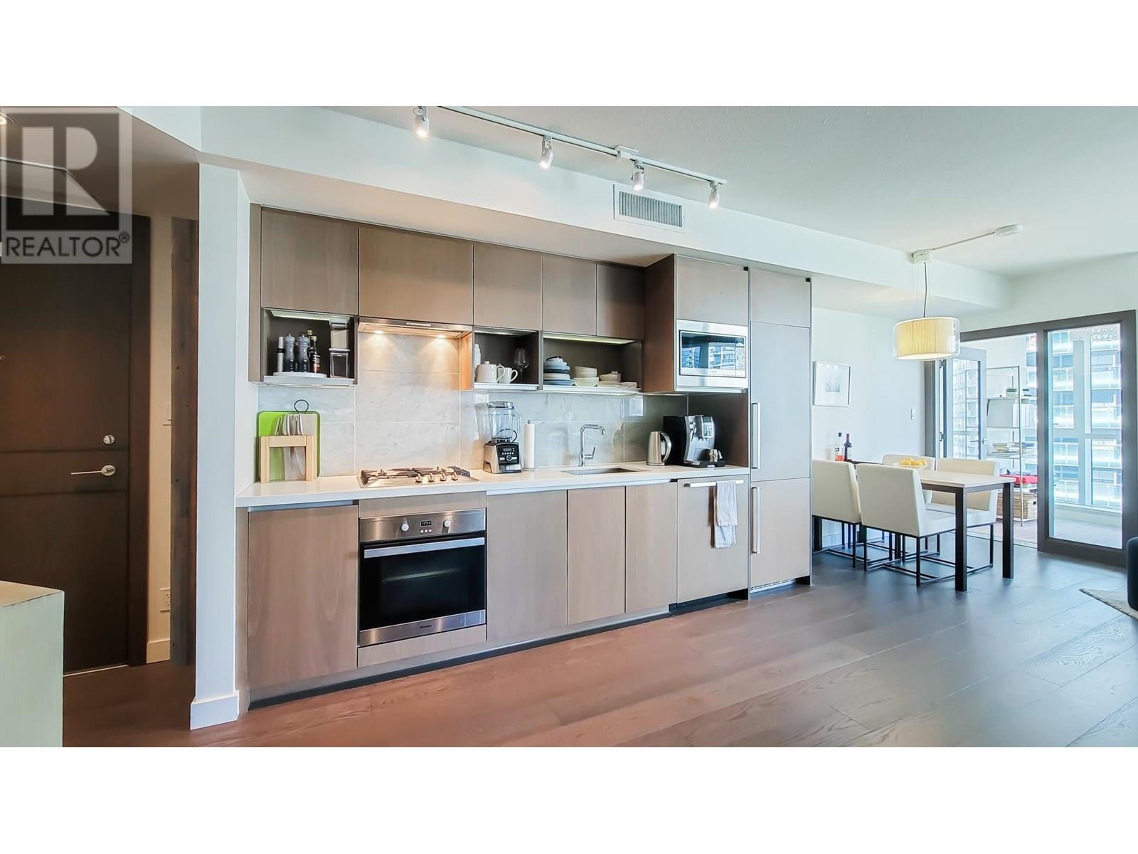 Photo 17 of 1220 68 Smithe Street, Vancouver BC